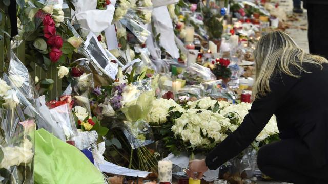 Ataquesapostas mínimas mega cena onlineParis deixaram pelo menos 129 mortos