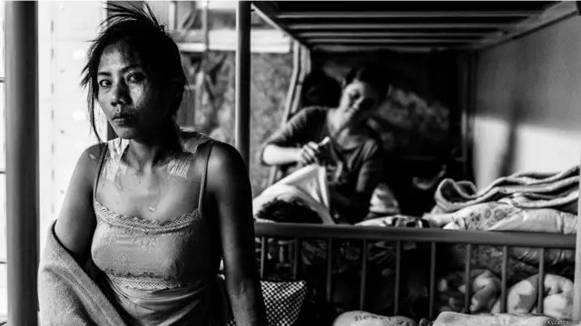  ’جب میں نے ہراساں کی جانے والی گھریلو ملازماؤں سے ملنا شروع کیا، جیسا کہ اس تصویر میں شرلی ہیں، تو مجھے خیال آیا کہ میں ان خواتین کو بہتر آواز فراہم کر سکتی ہوں۔‘