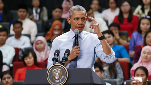 မလေးရှားကို ရောက်ပြီး မကြာမီ ကွာလာလမ်ပူမြို့က တက္ကသိုလ်တစ်ခုမှာ လူငယ်တွေနဲ့ အိုဘားမား တွေ့ဆုံ။