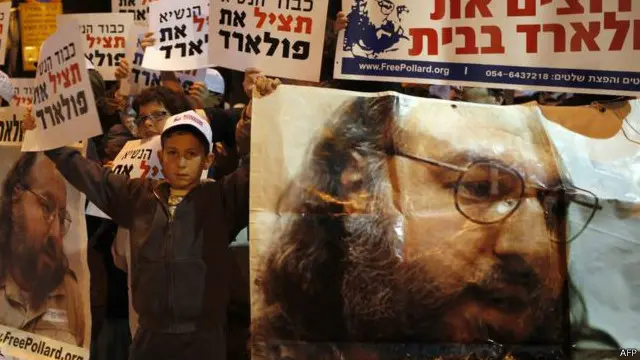 امریکی بحریہ کے سابق ملازم جوناتھن پولارڈ کو اسرائیل کے لیے جاسوسی کے الزام میں عمر قید ہوئی تھی