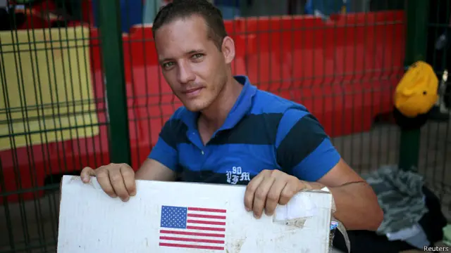 Los cubanos varados en Costa Rica esperan poder llegar a Estados Unidos