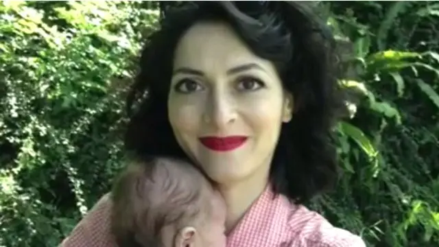 اونتون کی اہلیہ اپنے بیٹے کے ساتھ