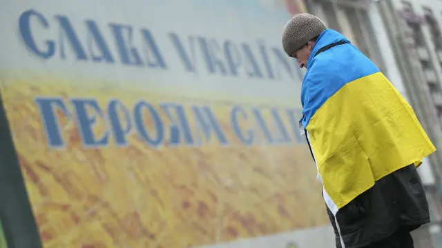 Огляд преси: про "тривожну" другу річницю Майдану