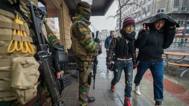 بلجیم پولیسو د نوي کال رادبره کېدو پر مهال د بریدونو کولو دوه مشکوک پلان جوړونکي نیولي دي