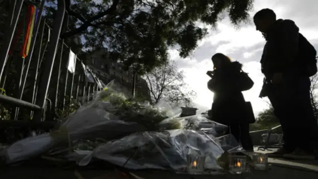 تساءل ستيفان لماذا لم يقتله الإرهابيون هو وبقية الرهائن الذين ينوي التواصل معهم ولقاءهم مرة أخرى