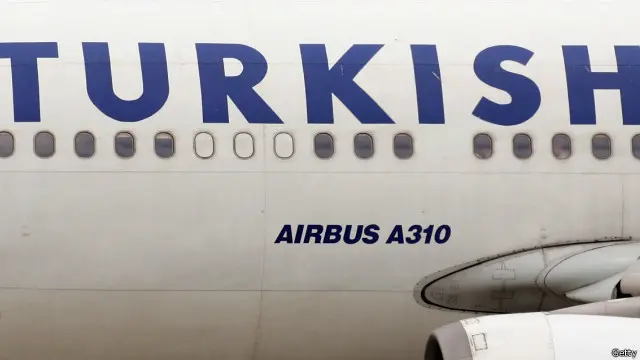 Pesawat itu disebutkan membawa 256 orang dengan tujuan Istanbul, Turki.