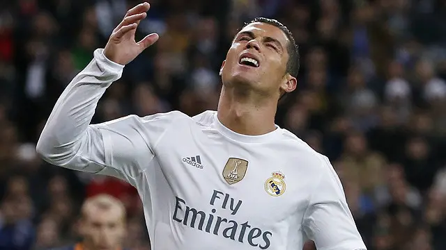 غادر رونالدو يونايتد إلى ريال مدريد في عام 2009