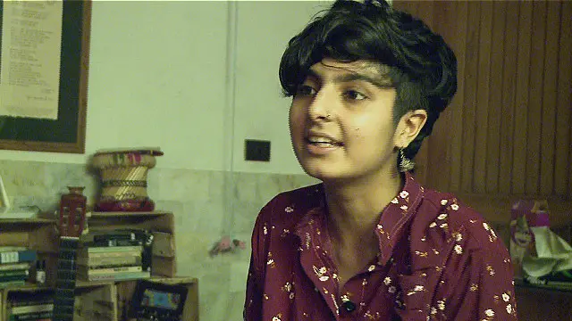 سعدیہ بتاتی ہیں کہ وہ اپنے دوستوں کے ساتھ اکثر ڈھابوں پہ جایا کرتی تھیں اور وہاں خواتین کی عدم موجودگی پر بحث ہوا کرتی تھی