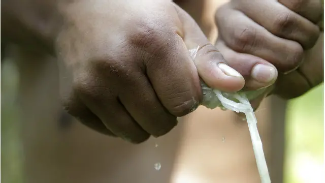 Los mochileros conocen trucos para poder sobrevivir en los Andes y en la selva. 