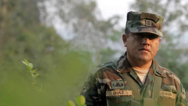 El comandante Luis Enrique Díaz explica que los enfrentamientos entre policías antinarcóticos y mochileros suelen ser letales.
