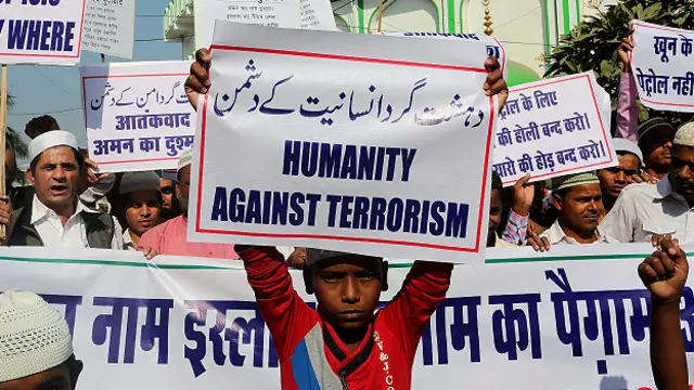 Musulmanes marcharon