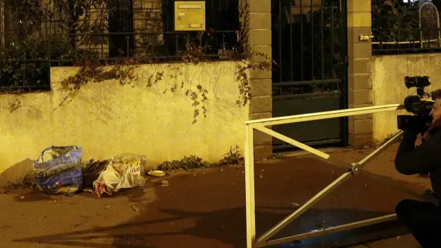 Seorang petugas kebersihan menemukan 'sabuk bom bunuh diri' yang diduga mirip dengan yang digunakan oleh para pelaku serangan Paris.