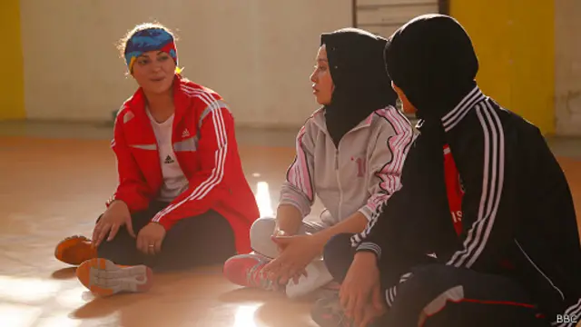 تهمینه کوهستاني