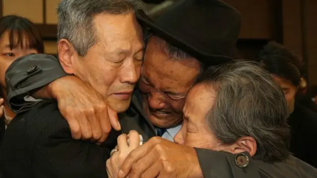 Oktyabrda bəzi ailələr Şimali Koreyada qovuşa biliblər