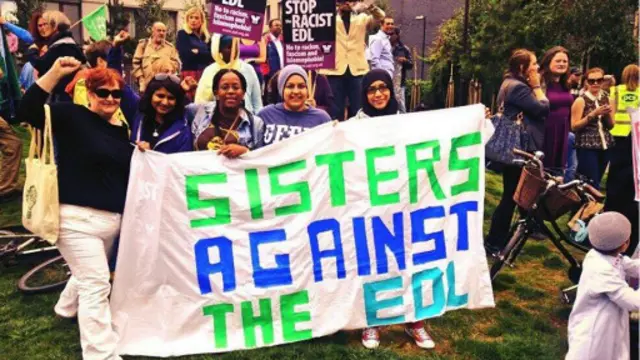 伦敦Tower Hamlets居民反抗英格兰护卫联盟