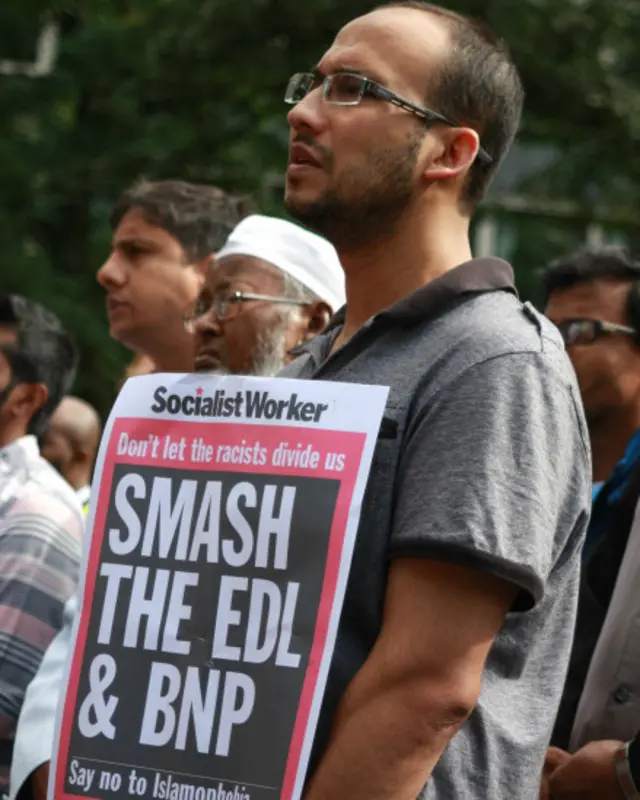 伦敦Tower Hamlets居民反抗英格兰护卫联盟