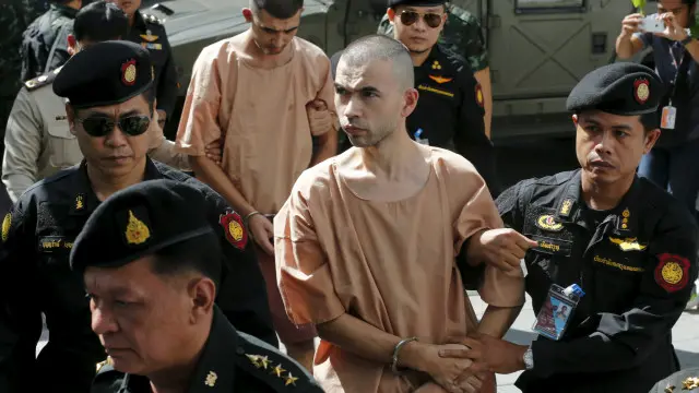 လူသတ်မှု အပါအဝင် အမှု ၁၀ မှုနဲ့ စွဲချက်တင် ခဲ့ပေမယ့် အကြမ်းဖက်မှု စွဲချက်တော့ မပါဝင်။