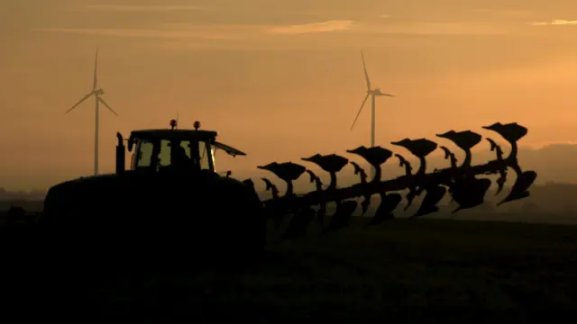 联合国气候气候大会将于11月30日至12月11日在巴黎召开（图为法国农场）