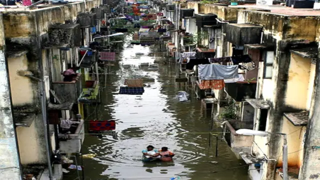 بعض علاقوں میں گھروں میں بارش کا پانی گھس گیا ہے