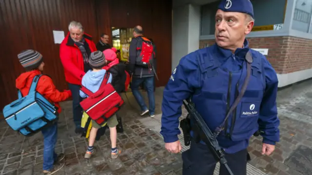 Брюссель школы