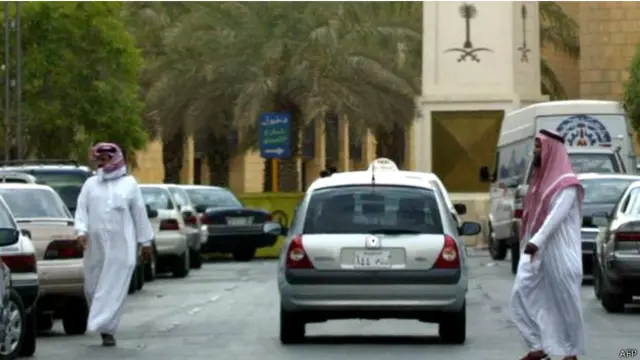 سعودي عربستان وايي، دغه هېواد کې د اعدام سزا له شریعت سره سمه او د شفافې محاکمې معیارونو په پام کې ساتلو سره ورکوله کېږي