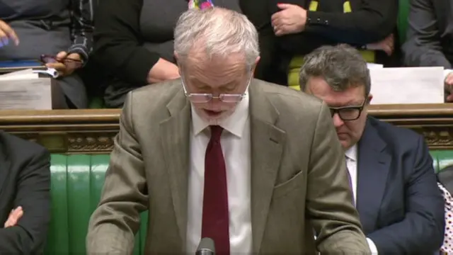 جيرمي كوربن سمح لأعضاء حزبه بالتصويت الحر