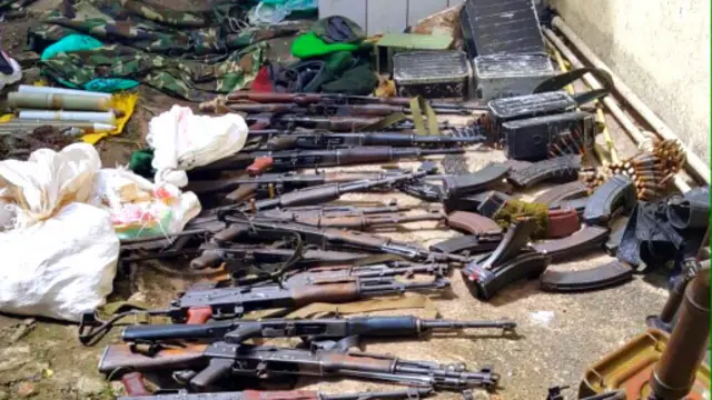 Babiri bafashwe beretse igipolisi aho babika ibirwanisho mu Kinindo