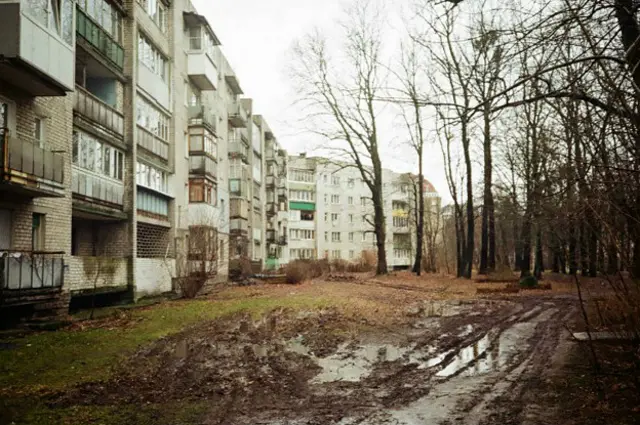 Двор, сайт russiawithout.me