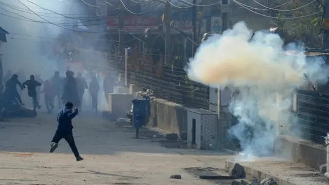 بھارت کے زیر انتظام کشیمر میں حالیہ چند ماہ کے دوران بھارتی حکومت کے خلاف مظاہروں اور احتجاج میں اضافہ ہوا ہے۔