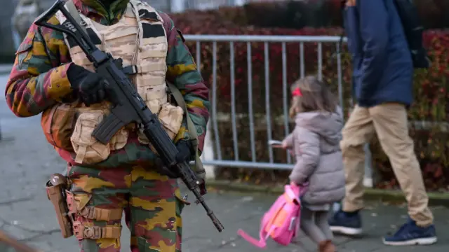 brussels_troops