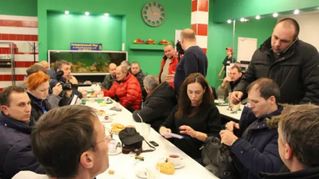 Дальнобойщики в кафе