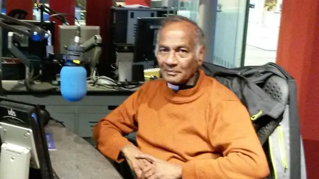 'දෙනවා නම් සම්පූර්ණ සින්නක්කර ඉඩම් ලබා දෙන්න ඕනි. එහෙම නැතුව නිකන් පත්තරේ දාල වැඩක් නැහැනේ ඉඩම් දුන්නා කියලා'