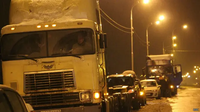 Дальнобойщики под Санкт-Петербургом
