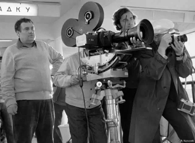 "Невероятные приключения итальянцев в России"