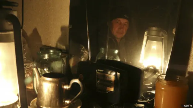 روز یکشنبه در کریمه حالت اضطراری وضع شد و روز دوشنبه تعطیل اعلام شد