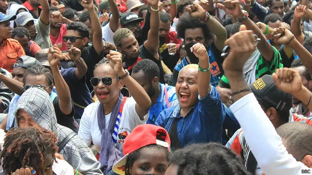 Aktivis Papua di Jakarta menyuarakan referendum di Papua.