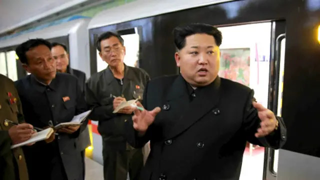 خانم کو هنگام تحصیل کیم جونگ-اون در سوئیس سرپرستی او را برعهده داشت 