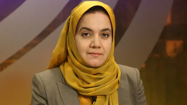 ملالۍ شېنوارې وايي په هغو سیمو کې چې جګړه نه ده روانه نجونې ښوونځي ته ځي او د امکان تر بریده لومړنۍ روغتیایې اسانتیاوې شته، خو که بل لور ته ګورو پر ښځو او نجونو د ظلم او زور زیاتي، خبرونو کې هم کمی نه دی راغلی.