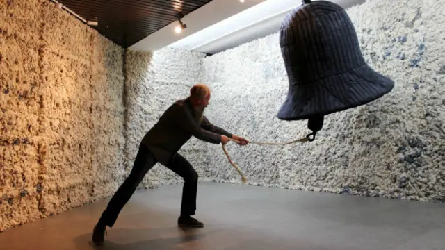 Ватный колокол