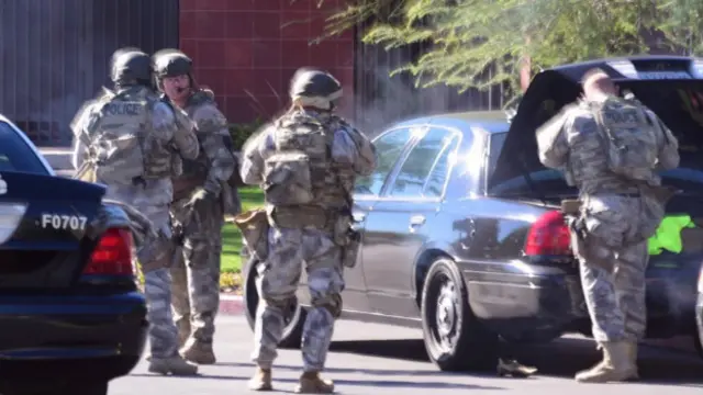 Полиция оцепила район, где произошла стрельба