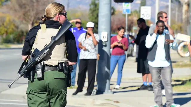 Aparat masih berjaga-jaga di sekitar lokasi penembakan.