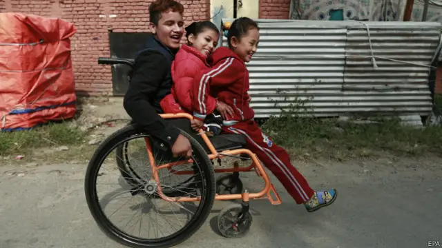 अस्पताल जाते हुए रमेश