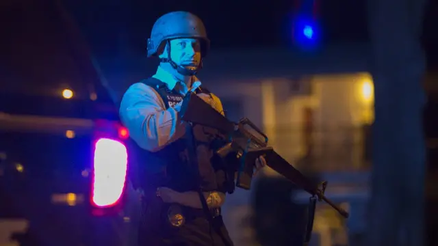 ایف بی آئی کا کہنا ہے کہ اس واقعے کی تحقیقات جاری ہیں اور دہشت گردی کے امکانات کو فی الحال مسترد نہیں کیا جا سکتا