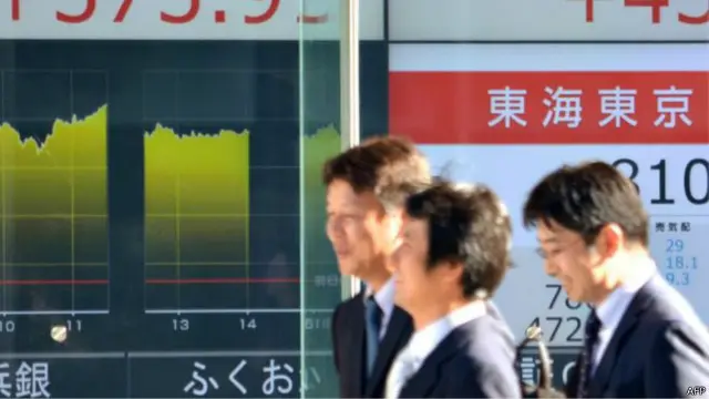 ارتفعت أسعار الأسهم الصينية في التبادلات التجارية بعد الظهر بعد أن افتتحت على انخفاض