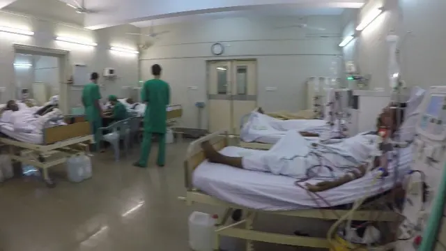 پاکستان میں 1613 افراد کے علاج کے لیے ہسپتال میں ایک بستر موجود ہے۔