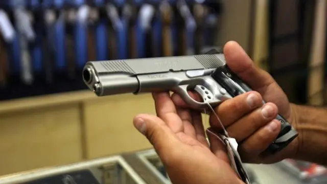 Yosh ayollar ham, keksa ayollar ham hojatxonaga siyadilar. Voyaga yetgan azo