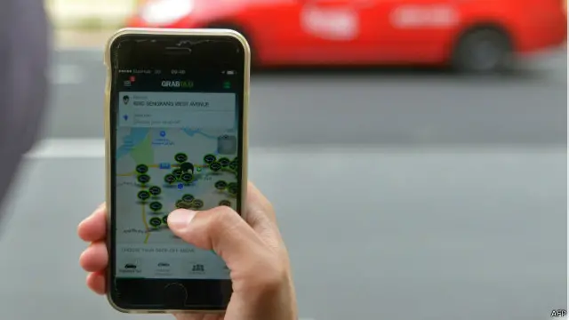 GrabTaxi bermitra dengan Lyft sehingga pelanggan kedua perusahaan dapat menggunakan layanan transportasi di Amerika Serikat maupun Asia Tenggara.