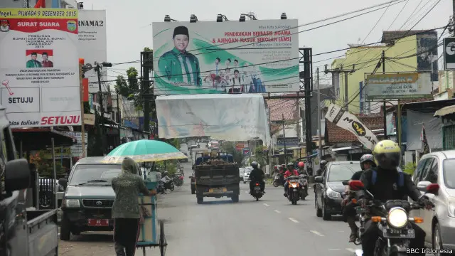 Semenjak MK mengakomodasi calon tunggal dalam pilkada serentak, kata "tidak setuju" dan "setuju" menjadi akrab di benak warga Kabupaten Tasikmalaya.