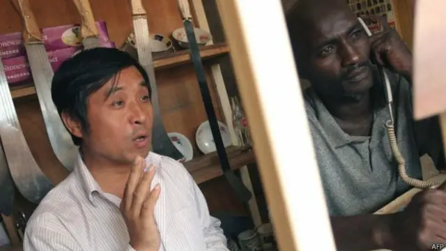 中國商人和非洲同事