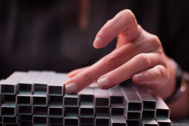 उन्हें नए प्रयोग पसंद है. इसके चलते वो आजकल स्टेपल पिन से इमारतों का इंस्टालेशन बना रही हैं. पूजा अब तक कई एकल व समूह प्रदर्शनियों में भाग ले चुकी हैं और अंतरराष्ट्रीय ख्याति प्राप्त कलाकार हैं.